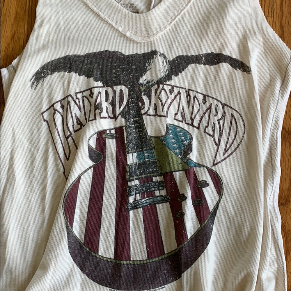 Flows Lynyrd Skynyrd Tank